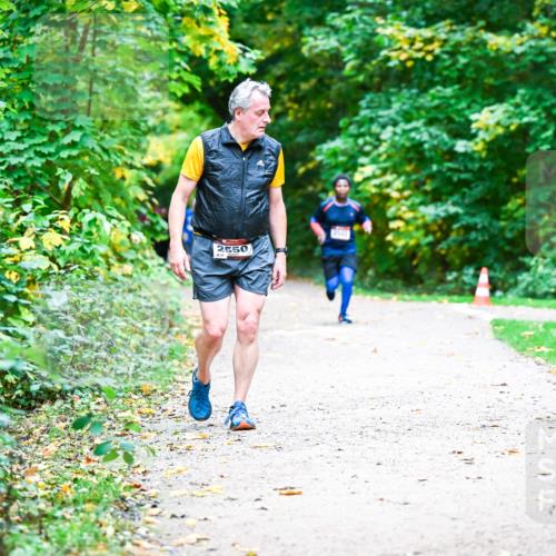 12.10.2025 - Bramfelder Halbmarathon 2025 Dr. Thomas Lammeyer http://msf.ph/oto/9357421 12.10.2025 11:00:48 Laufen 2550, 831 meine-sportfotos.de