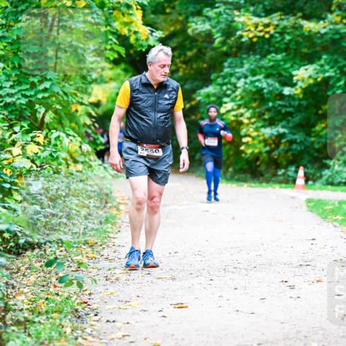 12.10.2025 - Bramfelder Halbmarathon 2025 Dr. Thomas Lammeyer http://msf.ph/oto/9357422 12.10.2025 11:00:48 Laufen 2550 meine-sportfotos.de