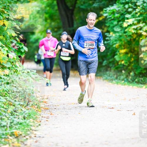 12.10.2025 - Bramfelder Halbmarathon 2025 Dr. Thomas Lammeyer http://msf.ph/oto/9357428 12.10.2025 11:00:57 Laufen 2243, 2349 meine-sportfotos.de
