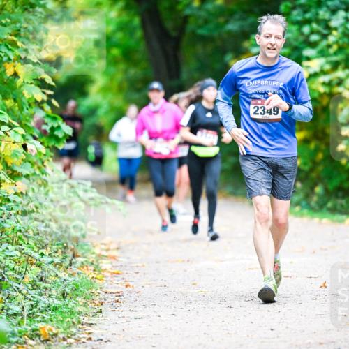 12.10.2025 - Bramfelder Halbmarathon 2025 Dr. Thomas Lammeyer http://msf.ph/oto/9357441 12.10.2025 11:00:59 Laufen 2349 meine-sportfotos.de