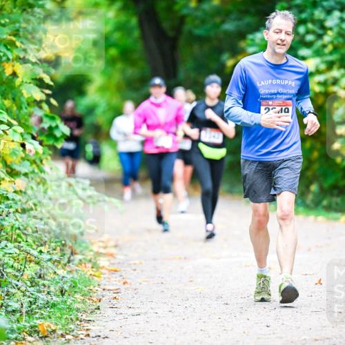 12.10.2025 - Bramfelder Halbmarathon 2025 Dr. Thomas Lammeyer http://msf.ph/oto/9357443 12.10.2025 11:00:59 Laufen 2010 meine-sportfotos.de