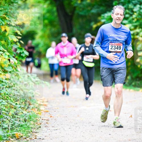 12.10.2025 - Bramfelder Halbmarathon 2025 Dr. Thomas Lammeyer http://msf.ph/oto/9357444 12.10.2025 11:01:00 Laufen 2349 meine-sportfotos.de