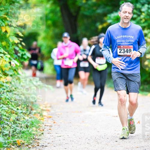 12.10.2025 - Bramfelder Halbmarathon 2025 Dr. Thomas Lammeyer http://msf.ph/oto/9357447 12.10.2025 11:01:00 Laufen 2349, 2 meine-sportfotos.de