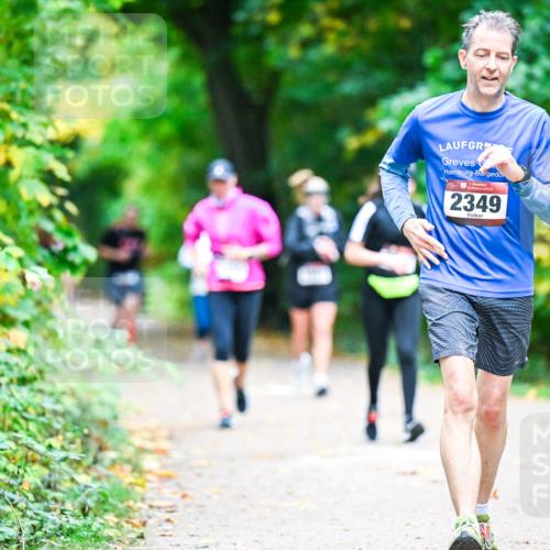 12.10.2025 - Bramfelder Halbmarathon 2025 Dr. Thomas Lammeyer http://msf.ph/oto/9357451 12.10.2025 11:01:01 Laufen 34, 2349 meine-sportfotos.de