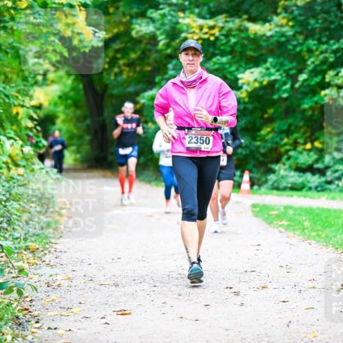 12.10.2025 - Bramfelder Halbmarathon 2025 Dr. Thomas Lammeyer http://msf.ph/oto/9357473 12.10.2025 11:01:08 Laufen 2350 meine-sportfotos.de