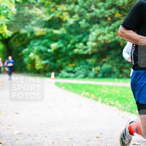 12.10.2025 - Bramfelder Halbmarathon 2025 Dr. Thomas Lammeyer http://msf.ph/oto/9357511 12.10.2025 11:01:14 Laufen 2659, 86 meine-sportfotos.de