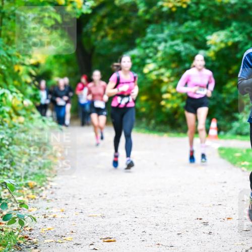 12.10.2025 - Bramfelder Halbmarathon 2025 Dr. Thomas Lammeyer http://msf.ph/oto/9357551 12.10.2025 11:01:22 Laufen 2748 meine-sportfotos.de