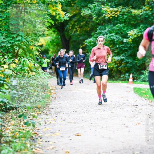 12.10.2025 - Bramfelder Halbmarathon 2025 Dr. Thomas Lammeyer http://msf.ph/oto/9357578 12.10.2025 11:01:27 Laufen 2295, 2414 meine-sportfotos.de