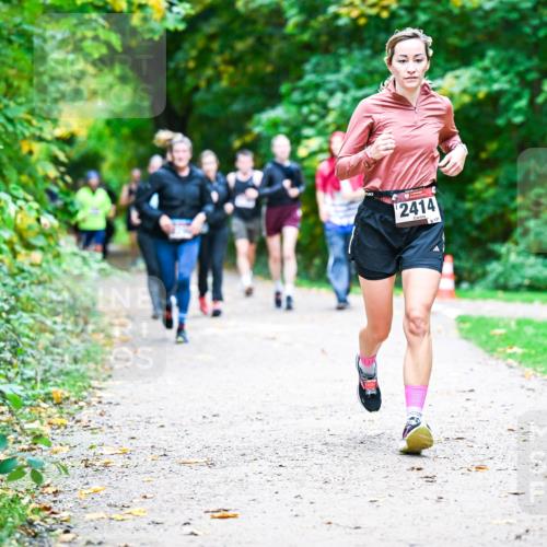 12.10.2025 - Bramfelder Halbmarathon 2025 Dr. Thomas Lammeyer http://msf.ph/oto/9357587 12.10.2025 11:01:29 Laufen 2414 meine-sportfotos.de