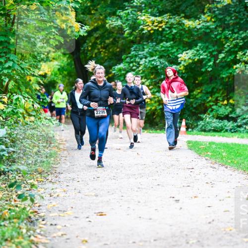 12.10.2025 - Bramfelder Halbmarathon 2025 Dr. Thomas Lammeyer http://msf.ph/oto/9357601 12.10.2025 11:01:31 Laufen 2295, 200 meine-sportfotos.de