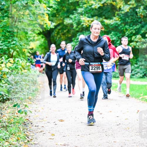 12.10.2025 - Bramfelder Halbmarathon 2025 Dr. Thomas Lammeyer http://msf.ph/oto/9357620 12.10.2025 11:01:34 Laufen 2295, 2765 meine-sportfotos.de