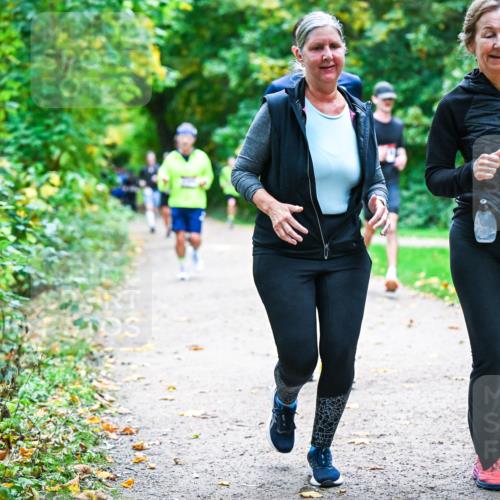 12.10.2025 - Bramfelder Halbmarathon 2025 Dr. Thomas Lammeyer http://msf.ph/oto/9357646 12.10.2025 11:01:39 Laufen  meine-sportfotos.de