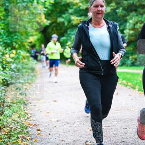 12.10.2025 - Bramfelder Halbmarathon 2025 Dr. Thomas Lammeyer http://msf.ph/oto/9357648 12.10.2025 11:01:39 Laufen  meine-sportfotos.de