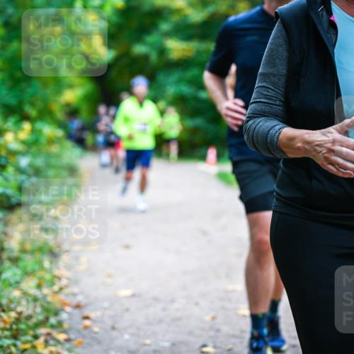 12.10.2025 - Bramfelder Halbmarathon 2025 Dr. Thomas Lammeyer http://msf.ph/oto/9357654 12.10.2025 11:01:40 Laufen  meine-sportfotos.de