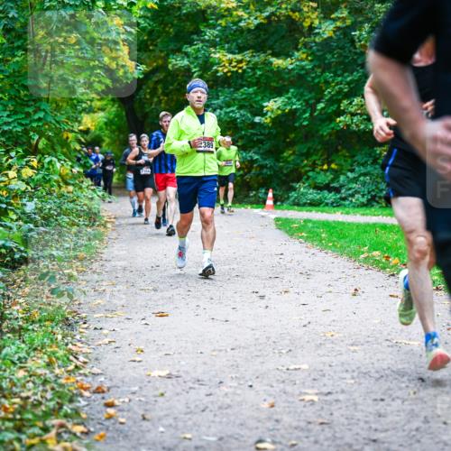 12.10.2025 - Bramfelder Halbmarathon 2025 Dr. Thomas Lammeyer http://msf.ph/oto/9357657 12.10.2025 11:01:40 Laufen 2944, 389, 246 meine-sportfotos.de