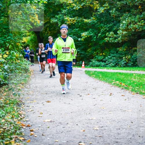 12.10.2025 - Bramfelder Halbmarathon 2025 Dr. Thomas Lammeyer http://msf.ph/oto/9357661 12.10.2025 11:01:41 Laufen 2389 meine-sportfotos.de