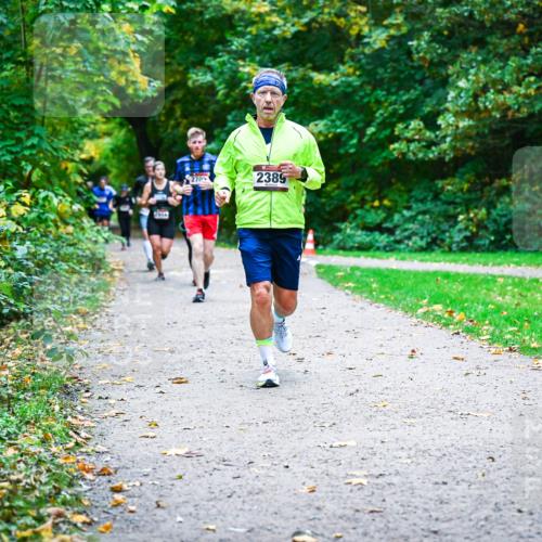 12.10.2025 - Bramfelder Halbmarathon 2025 Dr. Thomas Lammeyer http://msf.ph/oto/9357666 12.10.2025 11:01:42 Laufen 270, 2389 meine-sportfotos.de