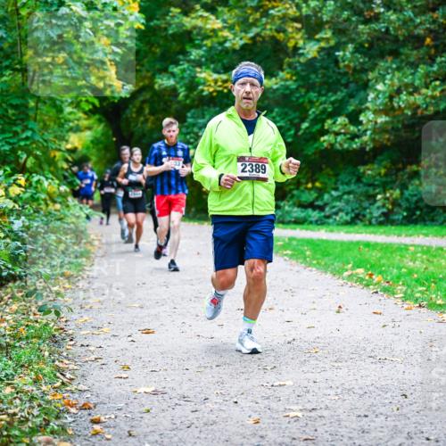12.10.2025 - Bramfelder Halbmarathon 2025 Dr. Thomas Lammeyer http://msf.ph/oto/9357669 12.10.2025 11:01:42 Laufen 2389 meine-sportfotos.de