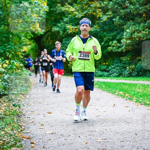 12.10.2025 - Bramfelder Halbmarathon 2025 Dr. Thomas Lammeyer http://msf.ph/oto/9357670 12.10.2025 11:01:42 Laufen 2389 meine-sportfotos.de