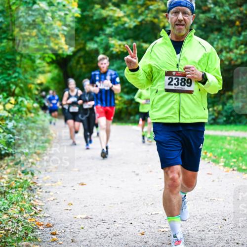 12.10.2025 - Bramfelder Halbmarathon 2025 Dr. Thomas Lammeyer http://msf.ph/oto/9357676 12.10.2025 11:01:43 Laufen 2389 meine-sportfotos.de