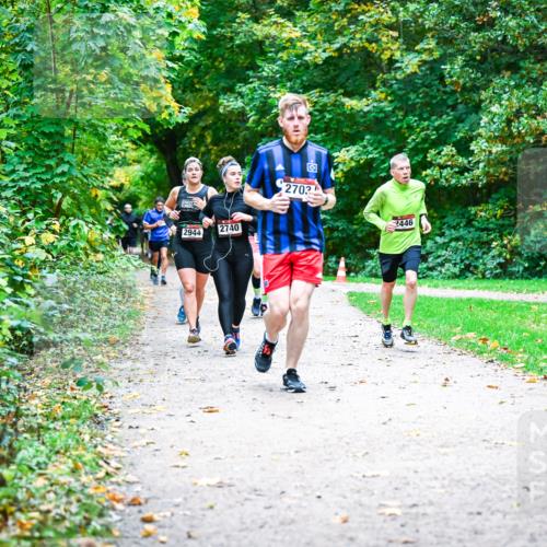 12.10.2025 - Bramfelder Halbmarathon 2025 Dr. Thomas Lammeyer http://msf.ph/oto/9357682 12.10.2025 11:01:44 Laufen 2944, 2740, 2702, 2446 meine-sportfotos.de