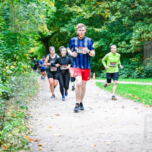12.10.2025 - Bramfelder Halbmarathon 2025 Dr. Thomas Lammeyer http://msf.ph/oto/9357683 12.10.2025 11:01:45 Laufen 2944, 2740, 276, 2446 meine-sportfotos.de