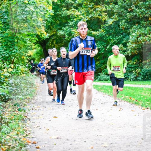 12.10.2025 - Bramfelder Halbmarathon 2025 Dr. Thomas Lammeyer http://msf.ph/oto/9357686 12.10.2025 11:01:45 Laufen 2944, 2740, 2703, 2446 meine-sportfotos.de
