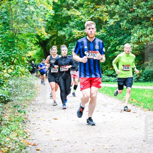 12.10.2025 - Bramfelder Halbmarathon 2025 Dr. Thomas Lammeyer http://msf.ph/oto/9357688 12.10.2025 11:01:45 Laufen 2944, 2740, 2564, 2703, 2446 meine-sportfotos.de