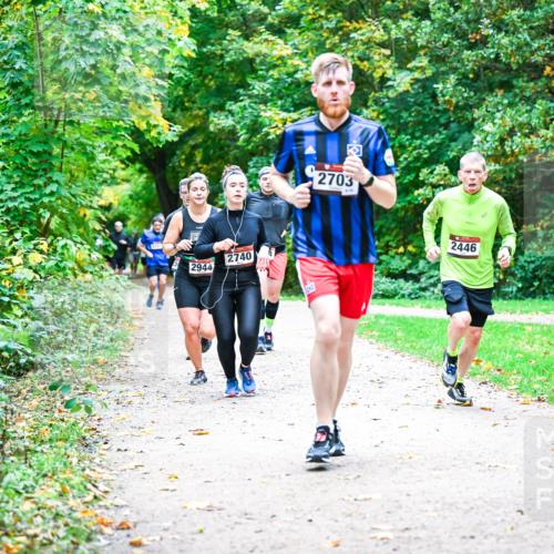 12.10.2025 - Bramfelder Halbmarathon 2025 Dr. Thomas Lammeyer http://msf.ph/oto/9357689 12.10.2025 11:01:45 Laufen 2740, 2944, 2703, 2446 meine-sportfotos.de