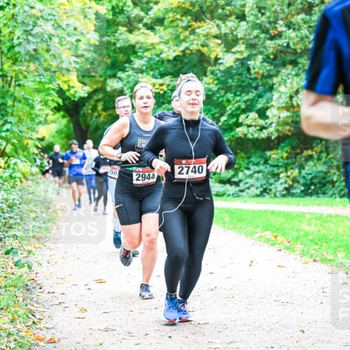 12.10.2025 - Bramfelder Halbmarathon 2025 Dr. Thomas Lammeyer http://msf.ph/oto/9357701 12.10.2025 11:01:47 Laufen 250, 2944, 2740, 2703 meine-sportfotos.de