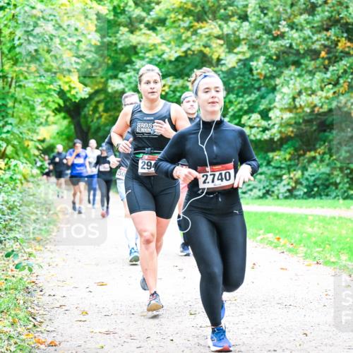 12.10.2025 - Bramfelder Halbmarathon 2025 Dr. Thomas Lammeyer http://msf.ph/oto/9357703 12.10.2025 11:01:47 Laufen 250, 294, 2, 740 meine-sportfotos.de