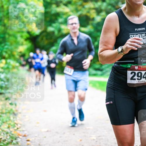 12.10.2025 - Bramfelder Halbmarathon 2025 Dr. Thomas Lammeyer http://msf.ph/oto/9357711 12.10.2025 11:01:49 Laufen 34, 2944 meine-sportfotos.de