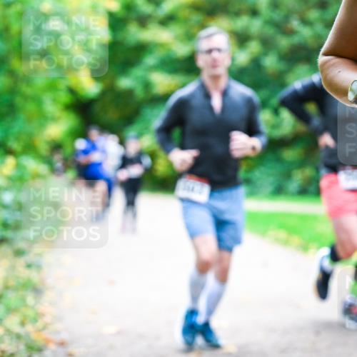 12.10.2025 - Bramfelder Halbmarathon 2025 Dr. Thomas Lammeyer http://msf.ph/oto/9357714 12.10.2025 11:01:50 Laufen  meine-sportfotos.de