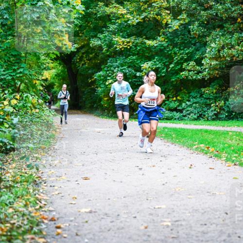 12.10.2025 - Bramfelder Halbmarathon 2025 Dr. Thomas Lammeyer http://msf.ph/oto/9357778 12.10.2025 11:02:06 Laufen 410, 2419 meine-sportfotos.de