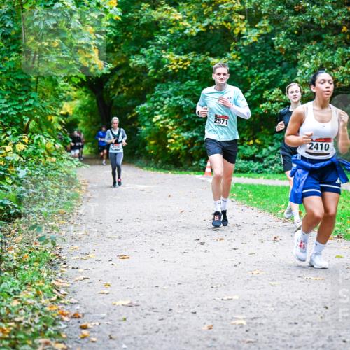 12.10.2025 - Bramfelder Halbmarathon 2025 Dr. Thomas Lammeyer http://msf.ph/oto/9357793 12.10.2025 11:02:08 Laufen 2571, 2410 meine-sportfotos.de