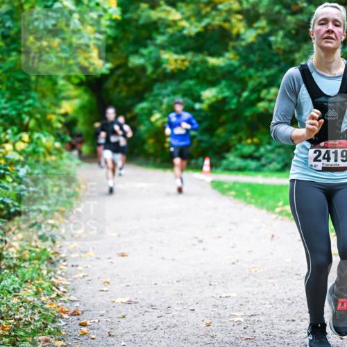 12.10.2025 - Bramfelder Halbmarathon 2025 Dr. Thomas Lammeyer http://msf.ph/oto/9357825 12.10.2025 11:02:16 Laufen 2419, 87 meine-sportfotos.de