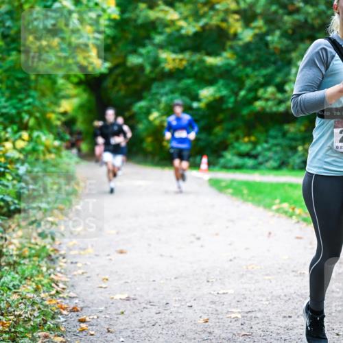 12.10.2025 - Bramfelder Halbmarathon 2025 Dr. Thomas Lammeyer http://msf.ph/oto/9357826 12.10.2025 11:02:16 Laufen 34, 112, 2419, 87 meine-sportfotos.de