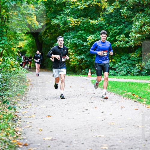 12.10.2025 - Bramfelder Halbmarathon 2025 Dr. Thomas Lammeyer http://msf.ph/oto/9357833 12.10.2025 11:02:18 Laufen 845, 275 meine-sportfotos.de