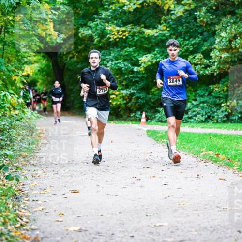 12.10.2025 - Bramfelder Halbmarathon 2025 Dr. Thomas Lammeyer http://msf.ph/oto/9357835 12.10.2025 11:02:18 Laufen 2753, 2845 meine-sportfotos.de