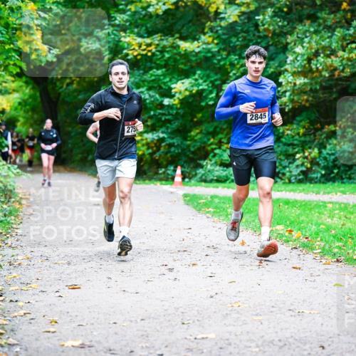 12.10.2025 - Bramfelder Halbmarathon 2025 Dr. Thomas Lammeyer http://msf.ph/oto/9357838 12.10.2025 11:02:18 Laufen 275, 2845 meine-sportfotos.de