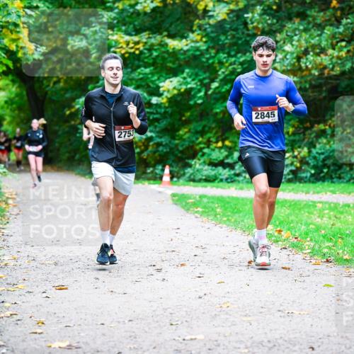 12.10.2025 - Bramfelder Halbmarathon 2025 Dr. Thomas Lammeyer http://msf.ph/oto/9357840 12.10.2025 11:02:19 Laufen 2753, 2845, 41 meine-sportfotos.de