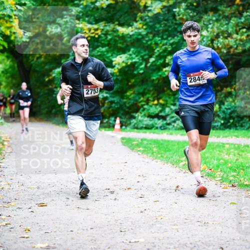 12.10.2025 - Bramfelder Halbmarathon 2025 Dr. Thomas Lammeyer http://msf.ph/oto/9357841 12.10.2025 11:02:19 Laufen 2753, 2845 meine-sportfotos.de