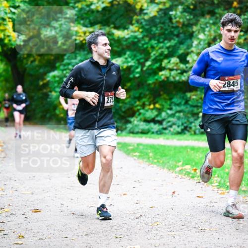 12.10.2025 - Bramfelder Halbmarathon 2025 Dr. Thomas Lammeyer http://msf.ph/oto/9357844 12.10.2025 11:02:19 Laufen 275, 2845 meine-sportfotos.de