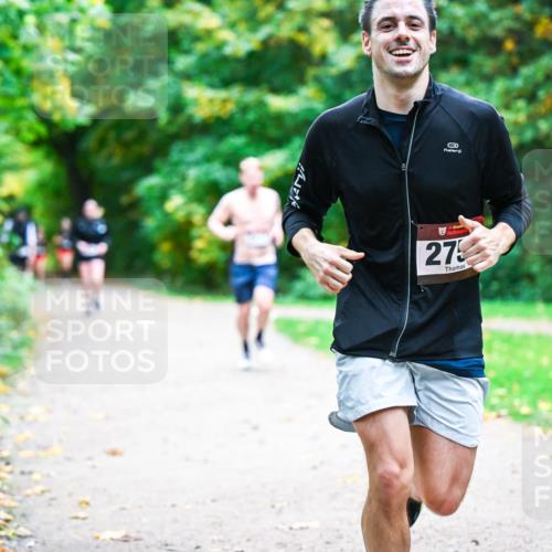 12.10.2025 - Bramfelder Halbmarathon 2025 Dr. Thomas Lammeyer http://msf.ph/oto/9357848 12.10.2025 11:02:20 Laufen 27 meine-sportfotos.de