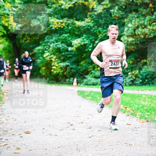 12.10.2025 - Bramfelder Halbmarathon 2025 Dr. Thomas Lammeyer http://msf.ph/oto/9357855 12.10.2025 11:02:22 Laufen  meine-sportfotos.de
