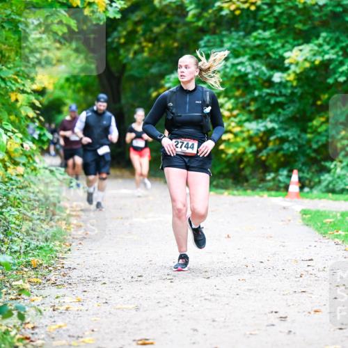 12.10.2025 - Bramfelder Halbmarathon 2025 Dr. Thomas Lammeyer http://msf.ph/oto/9357863 12.10.2025 11:02:26 Laufen 2744 meine-sportfotos.de