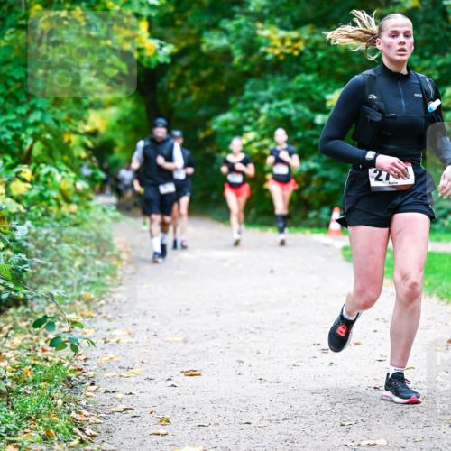 12.10.2025 - Bramfelder Halbmarathon 2025 Dr. Thomas Lammeyer http://msf.ph/oto/9357883 12.10.2025 11:02:28 Laufen 27 meine-sportfotos.de