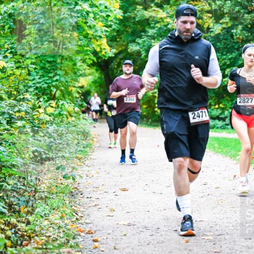 12.10.2025 - Bramfelder Halbmarathon 2025 Dr. Thomas Lammeyer http://msf.ph/oto/9357916 12.10.2025 11:02:35 Laufen 2302, 2471, 2827 meine-sportfotos.de