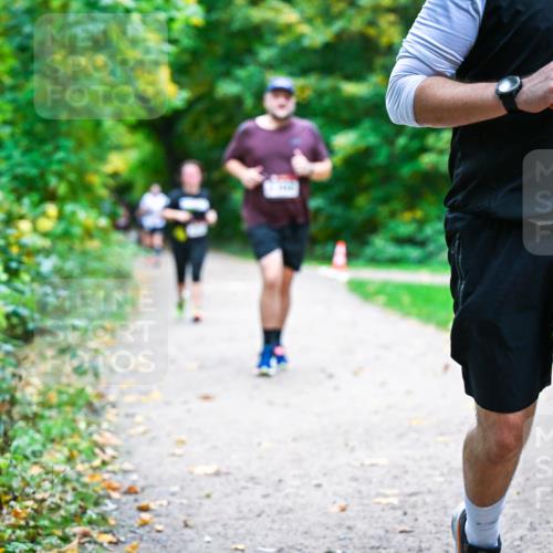 12.10.2025 - Bramfelder Halbmarathon 2025 Dr. Thomas Lammeyer http://msf.ph/oto/9357920 12.10.2025 11:02:37 Laufen 2471, 282 meine-sportfotos.de