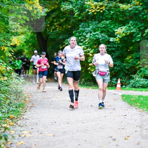 12.10.2025 - Bramfelder Halbmarathon 2025 Dr. Thomas Lammeyer http://msf.ph/oto/9357947 12.10.2025 11:02:43 Laufen 2600, 2601 meine-sportfotos.de